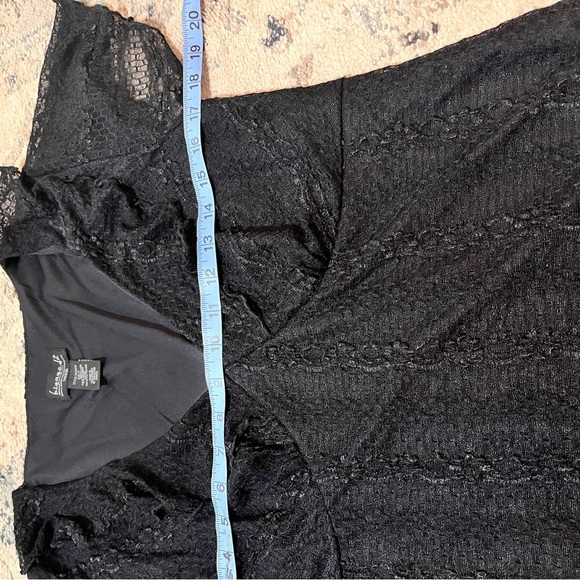 b.i.y.a.c.d.a Elegant Black Lace Women's Top - Picture 7 of 12